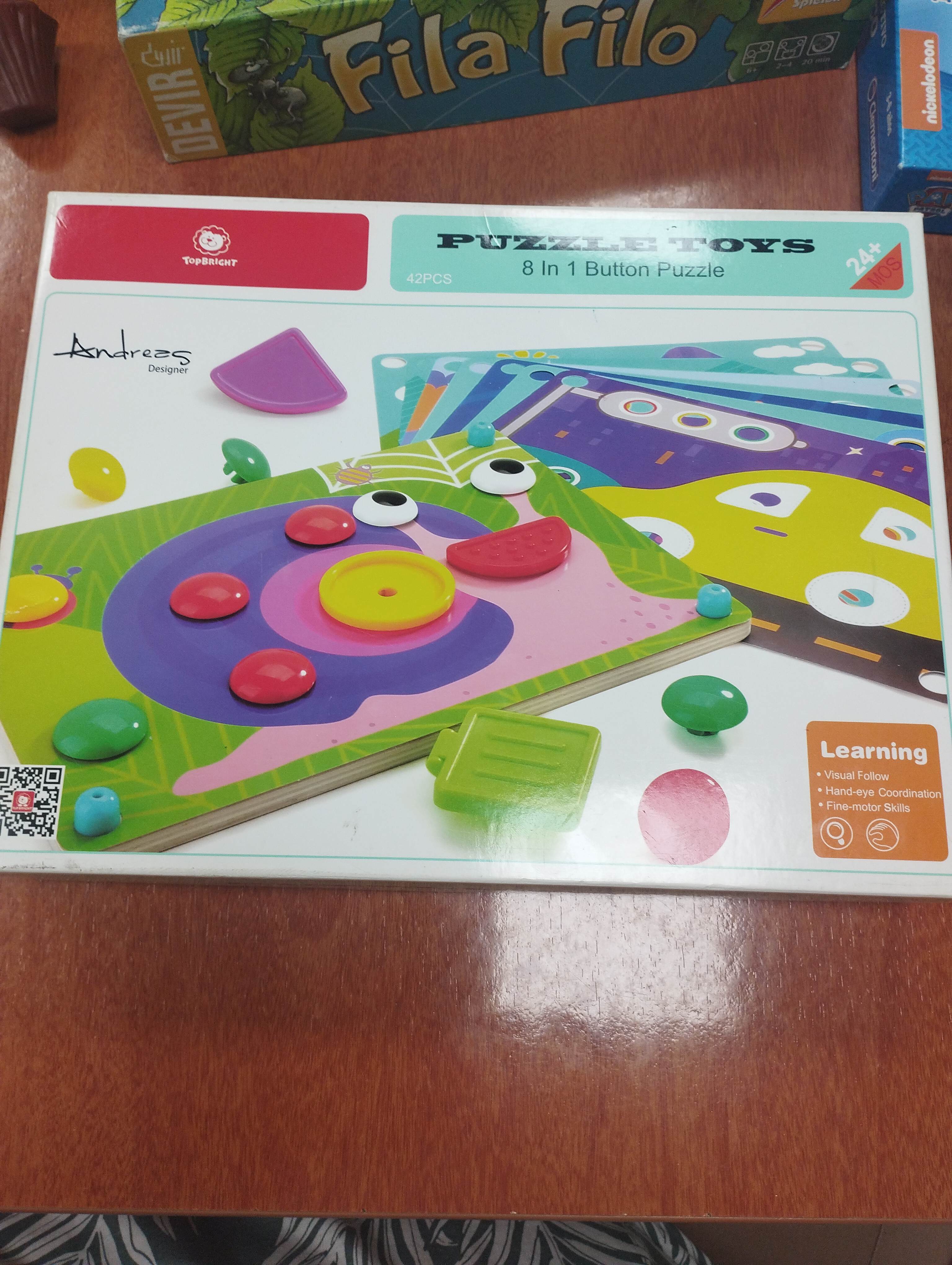 8 in 1 button puzzle